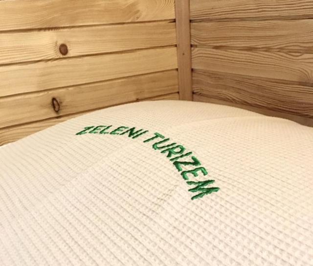 Hotel Glamping Naselje Zeleni Turizem Makole Zewnętrze zdjęcie